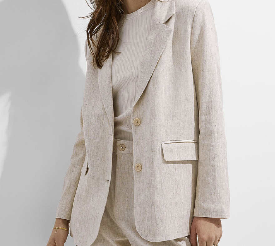 تیشرت زیر کت