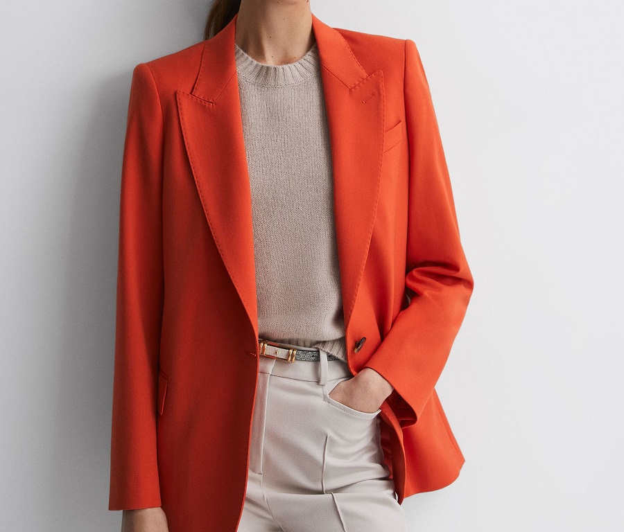 زیر کت زنانه چی بپوشیم در زمستان