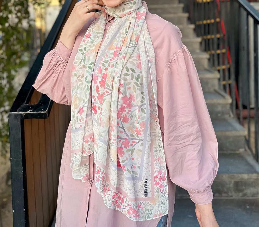 با شومیز صورتی چه شالی بپوشم