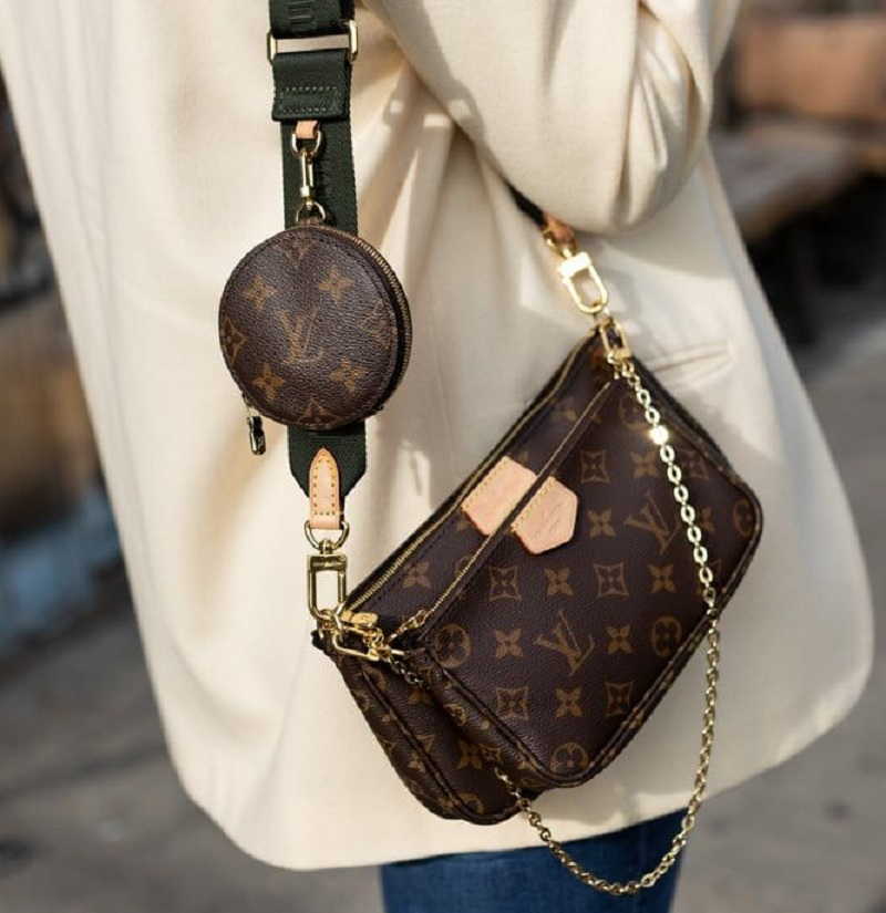 آیتم های ضروری لباس برای خانم ها