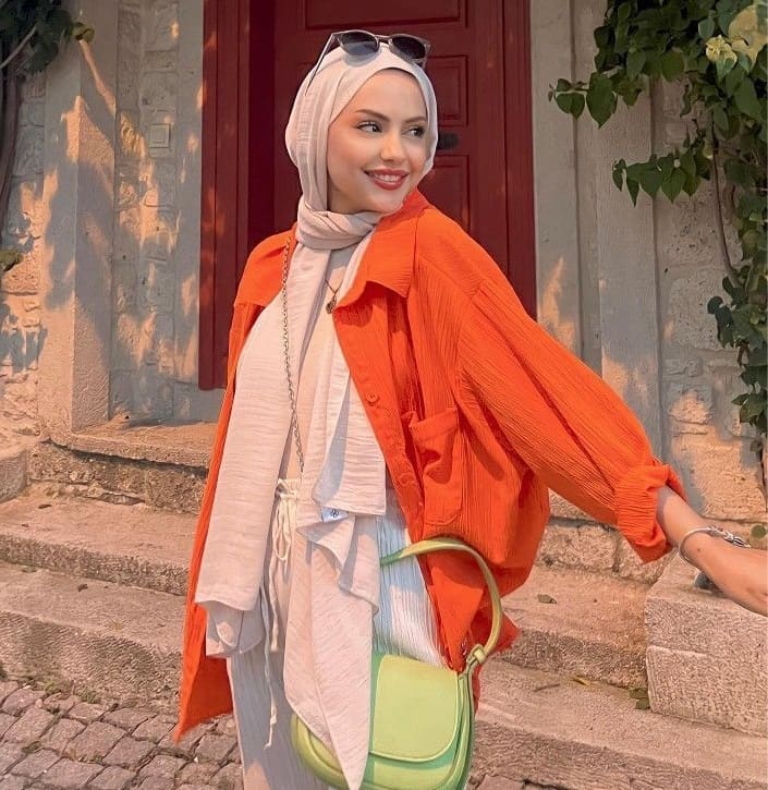 با مانتو نارنجی چه شالی ست میشه