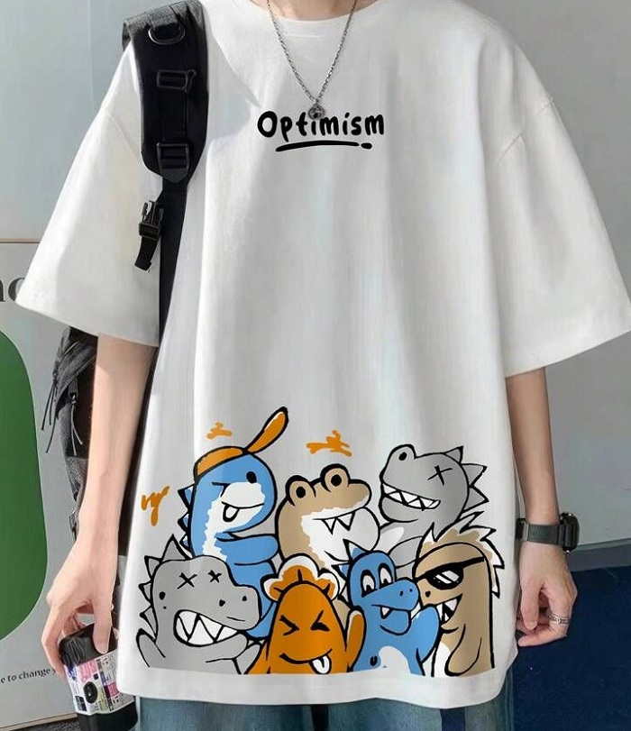 تی‌شرت گشاد گرافیکی