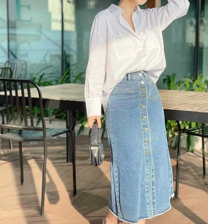 دامن جین و شومیز سفید