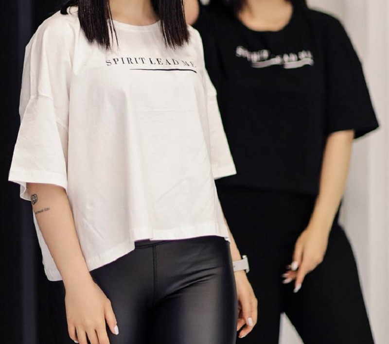 لباس مناسب یوگا زنانه