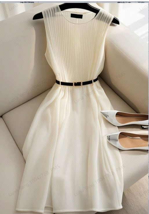 چه مدل لباسی شکم را کوچکتر نشان می دهد