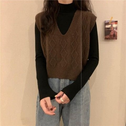 استایل با ژیله بافت زنانه و بلوز یقه اسکی