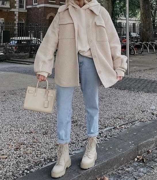 استایل دانشجویی با هودی و شکت