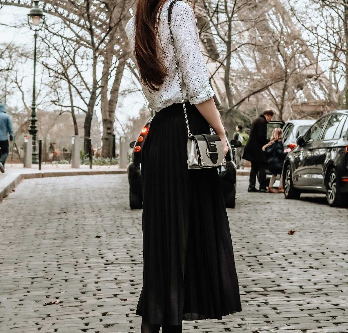 دامن پلیسه رو با چی بپوشیم