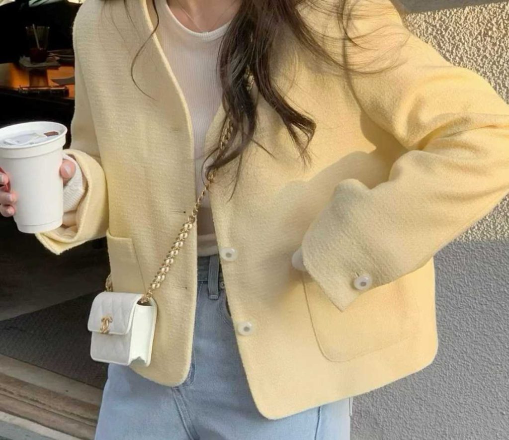 مدل کت شنل زرد کوتاه